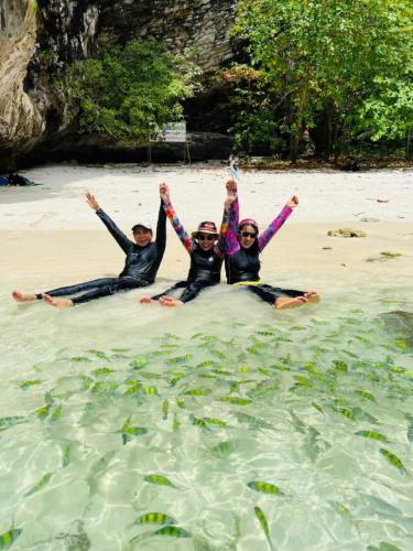 LINE ALBUM สี่เกาะ-ซันเซท 220928 14