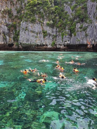 LINE ALBUM ทริปพีพี 220910 1