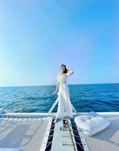 ล่องเรือยอร์ช