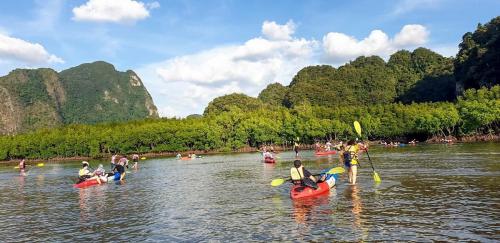 kayak-freedomtravel5