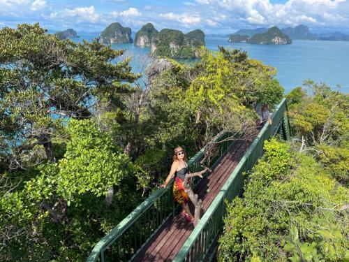 LINE ALBUM เกาะห้อง 220926 23