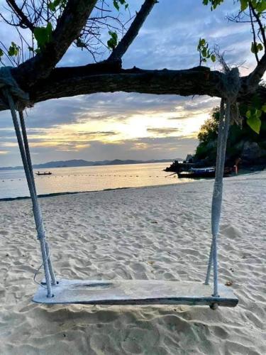 LINE ALBUM เกาะห้อง 220926 26