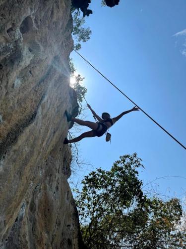 LINE ALBUM ปีนผา-โรยตัว 220909 21