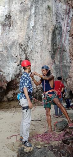 LINE ALBUM ปีนผา-โรยตัว 220909 22