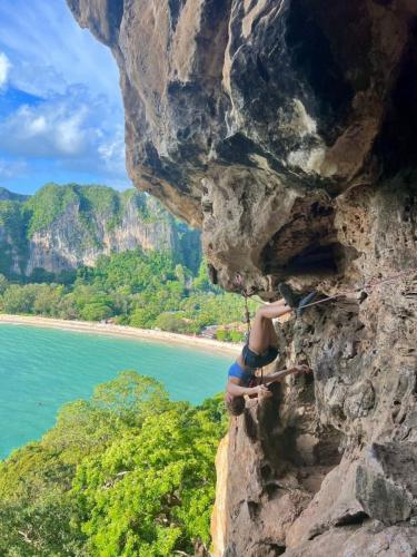 LINE ALBUM ปีนผา-โรยตัว 220909 50